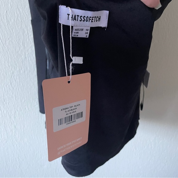 That’s so fetch halter top ✨🤍 - Picture 3 of 3